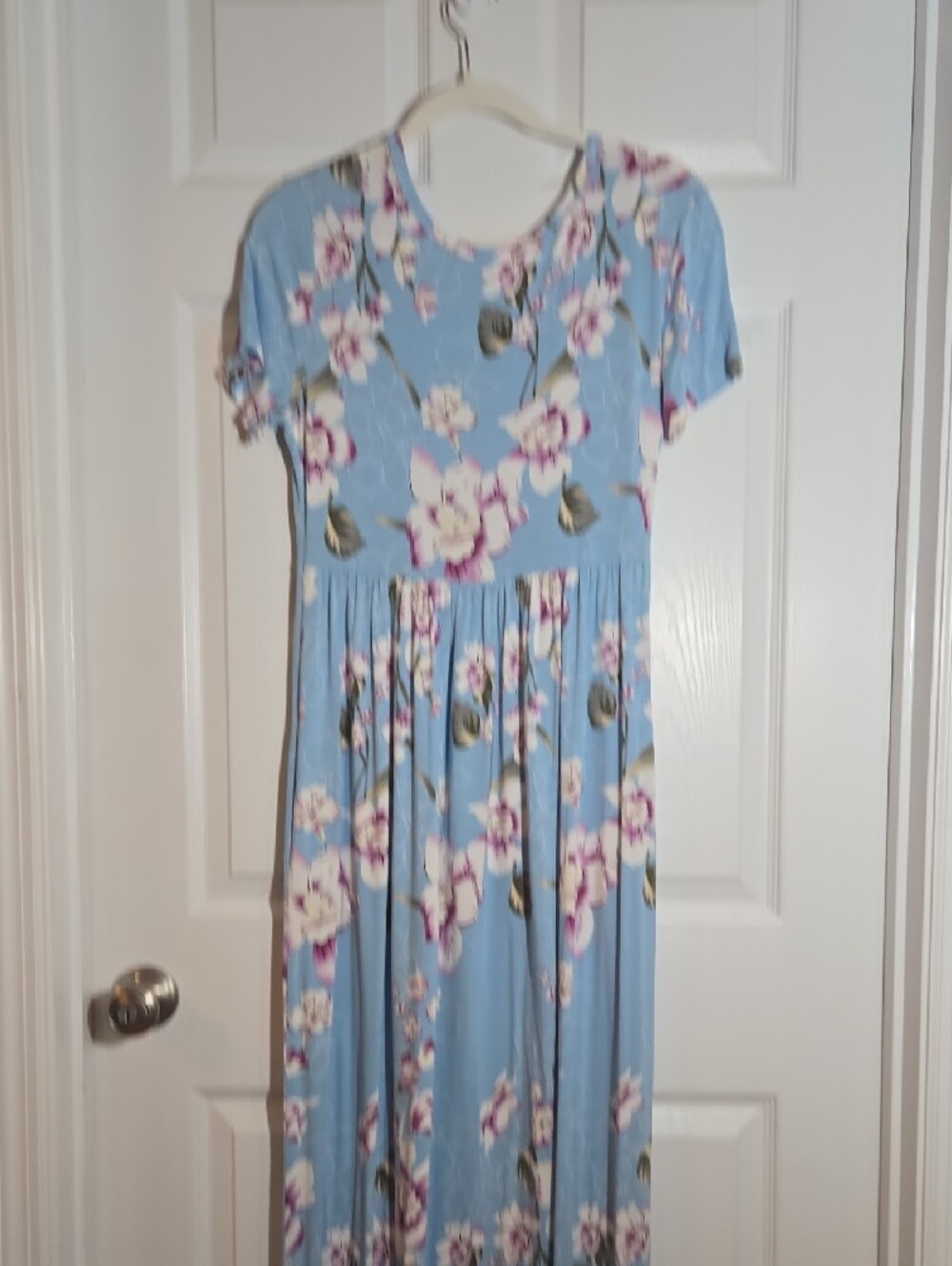 Viishow Light Blue Floral Maxi Dress with Short Sleeves Size Large - Picture 6 of 9